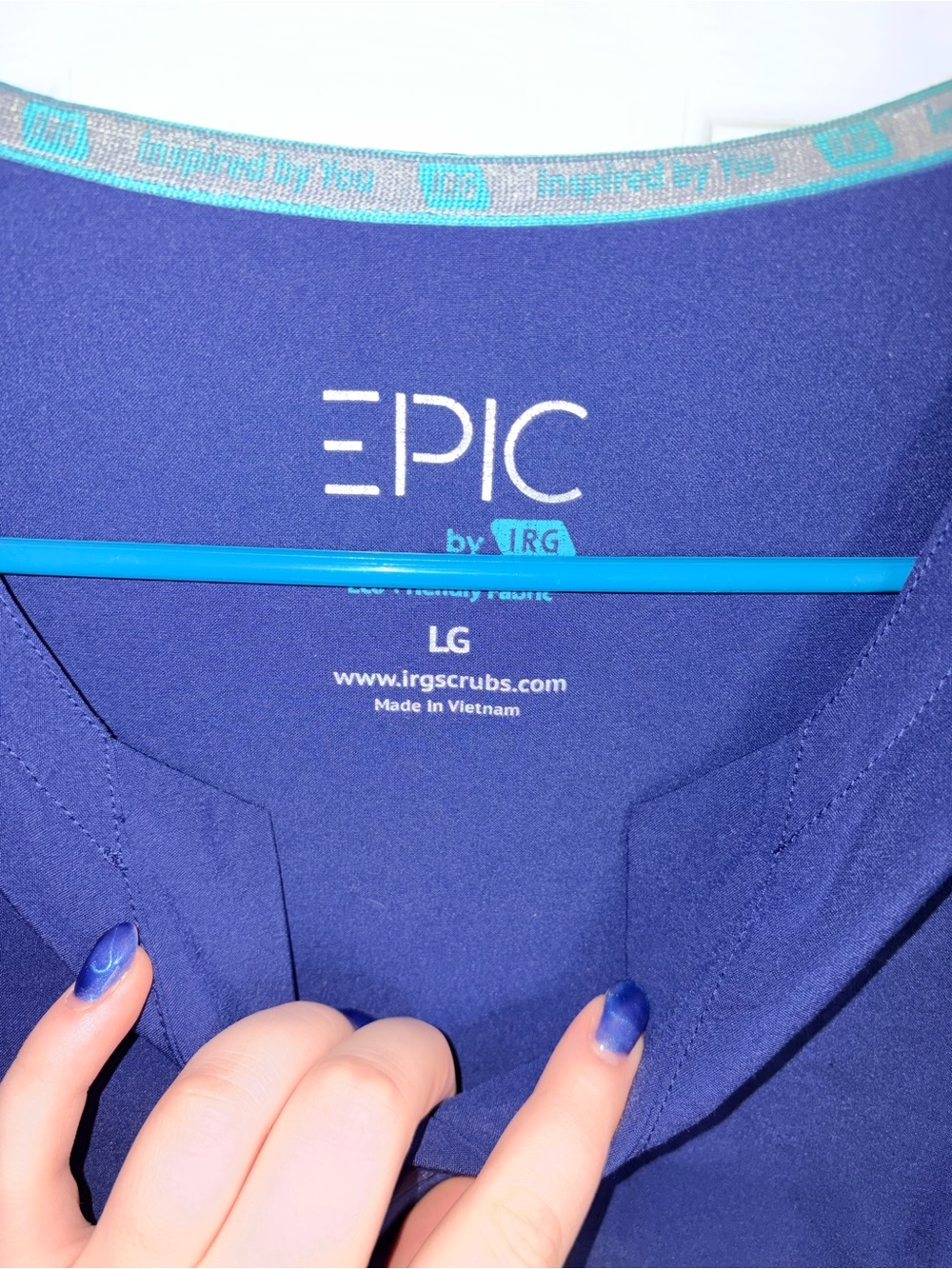 Women's Scrub Set - Picture 5 of 12